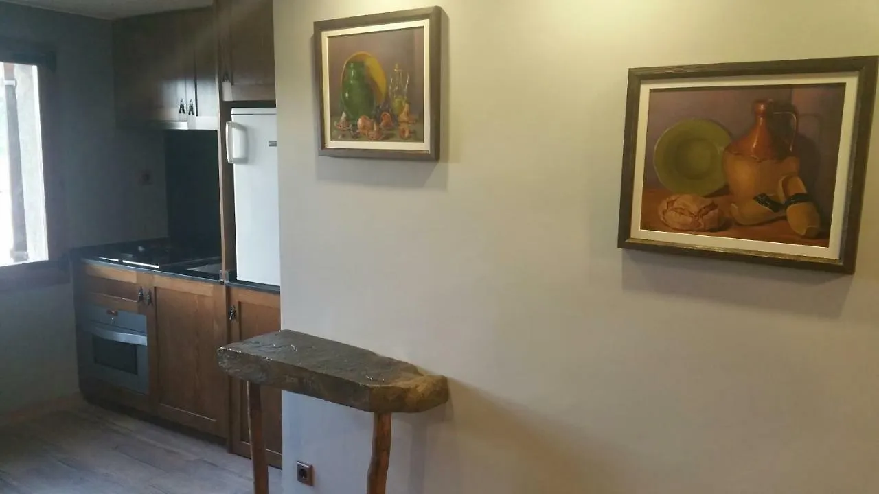 Apartamento Piso Diseño rústico 4 plazas con Vistas Borredá